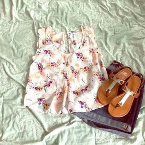 Kimchi blue-UO-White floral top-small